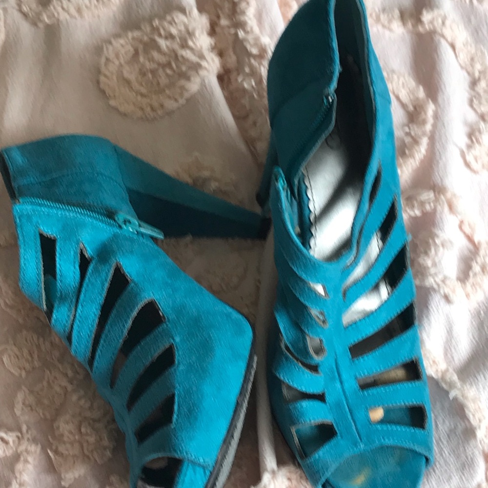 Shoes